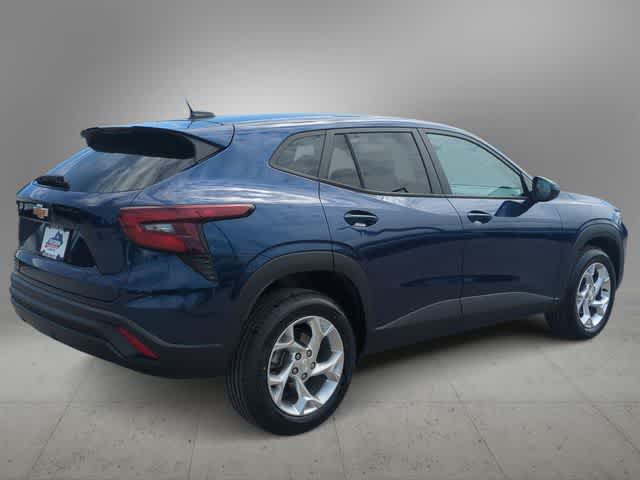 Thumbnail: 2024 Chevrolet Trax - 8