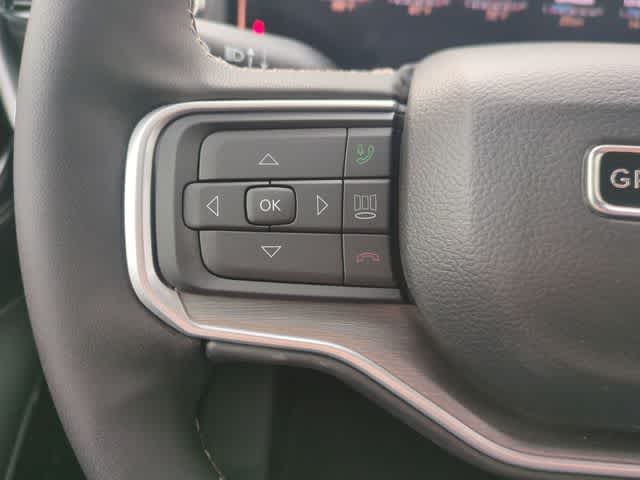 Thumbnail: 2026 Jeep Grand Wagoneer L - 26