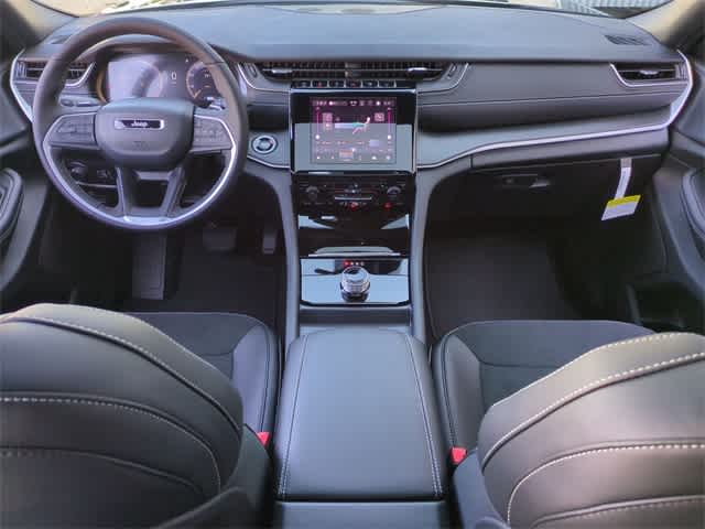 Thumbnail: 2025 Jeep Grand Cherokee - 16