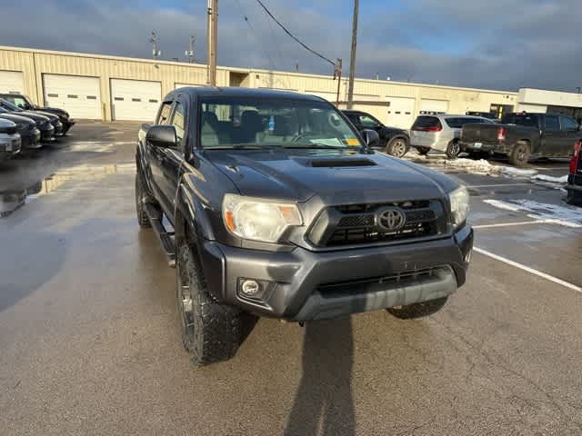 Thumbnail: 2015 Toyota Tacoma - 24