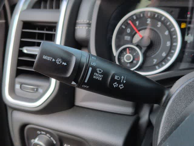 Thumbnail: 2026 RAM 1500 - 26