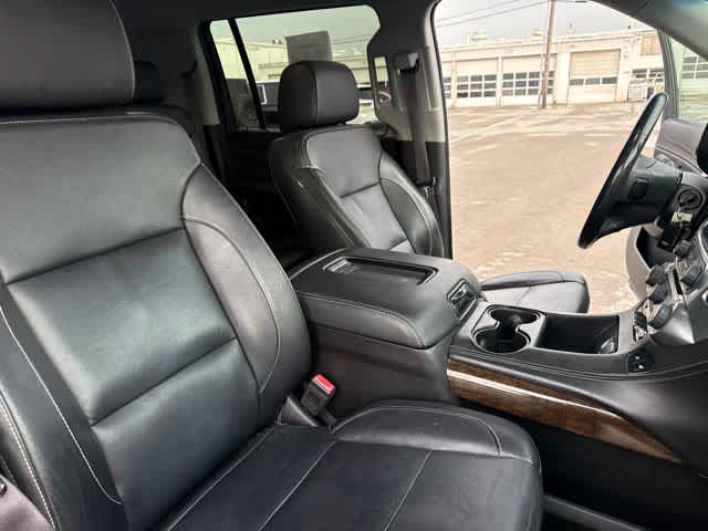 Thumbnail: 2016 Chevrolet Suburban - 24