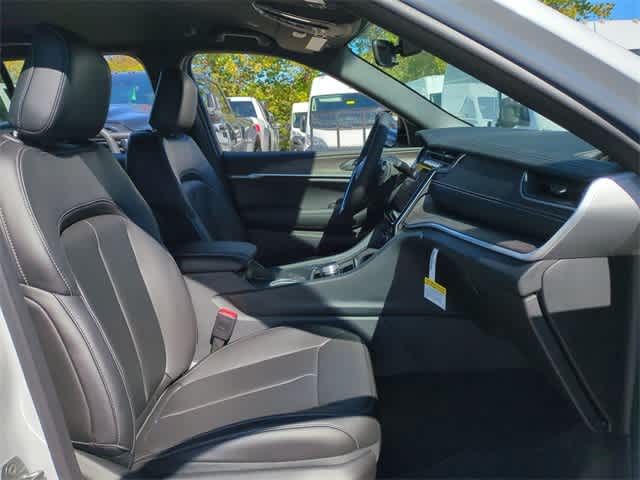 Thumbnail: 2025 Jeep Grand Cherokee - 22