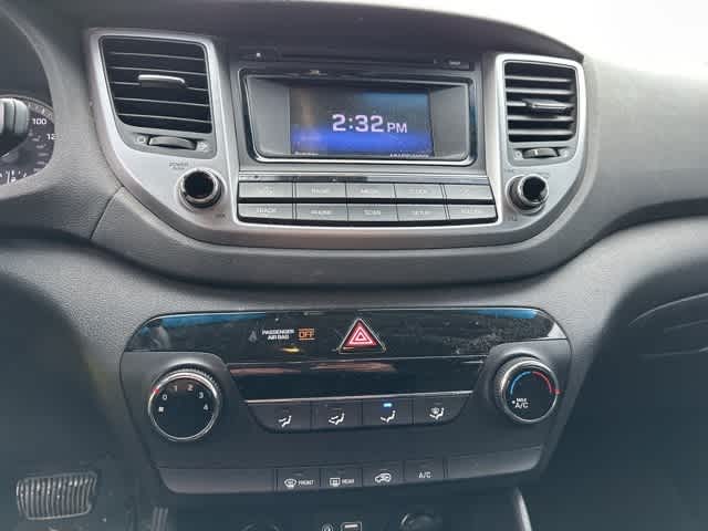 Thumbnail: 2017 Hyundai Tucson - 8