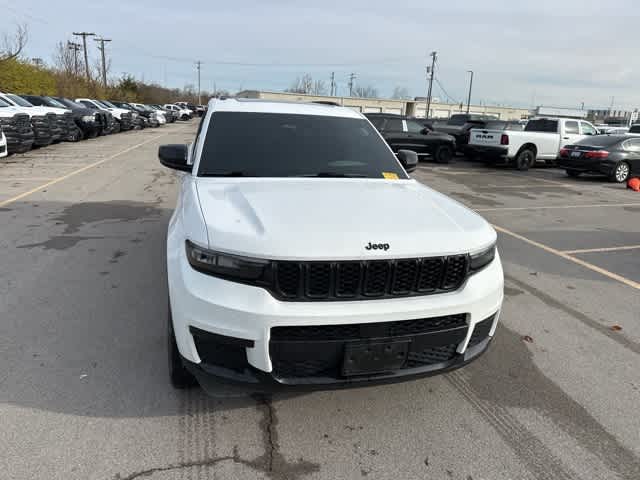 Thumbnail: 2023 Jeep Grand Cherokee L - 28