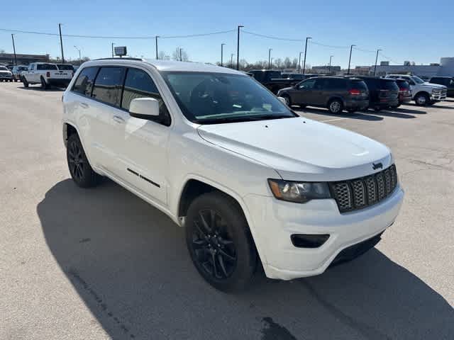 Thumbnail: 2018 Jeep Grand Cherokee - 23