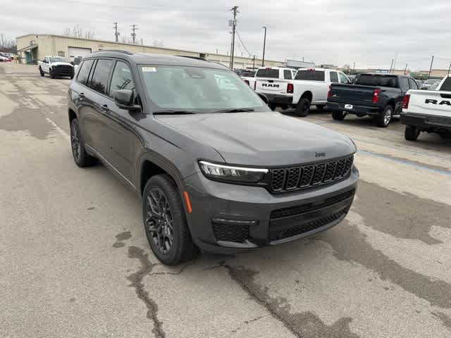 Thumbnail: 2025 Jeep Grand Cherokee L - 19