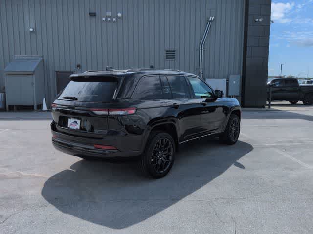 Thumbnail: 2026 Jeep Grand Cherokee - 8