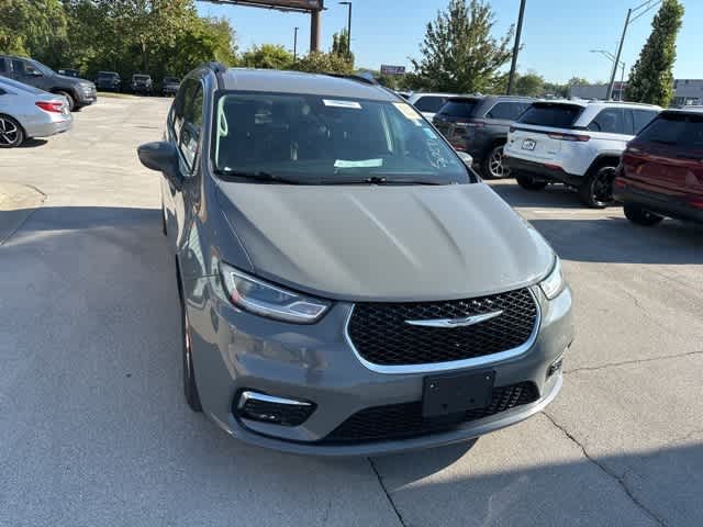 Thumbnail: 2022 Chrysler Pacifica - 27