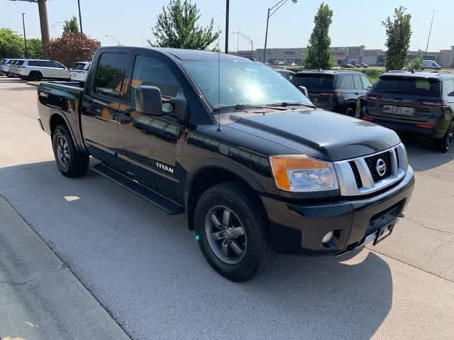 Thumbnail: 2015 Nissan Titan - 24