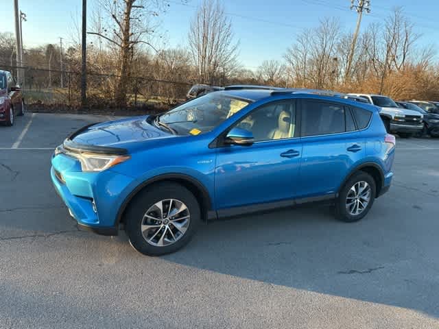 Thumbnail: 2016 Toyota RAV4 - 12