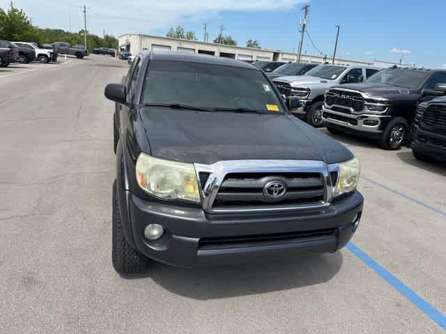 Thumbnail: 2010 Toyota Tacoma - 24