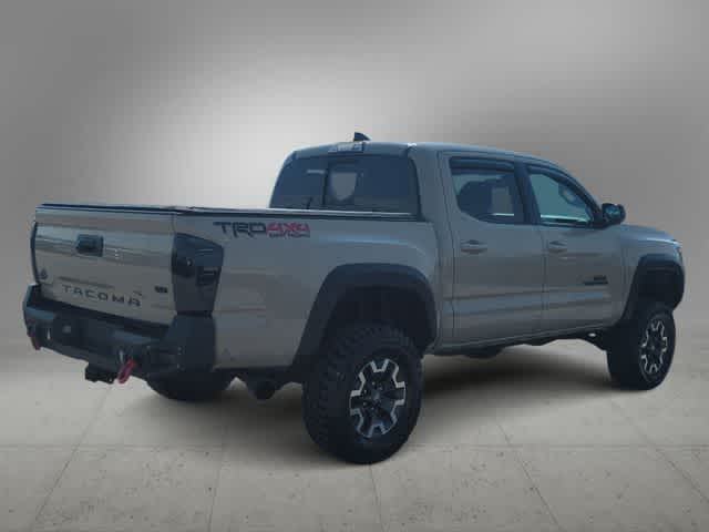 Thumbnail: 2017 Toyota Tacoma - 8