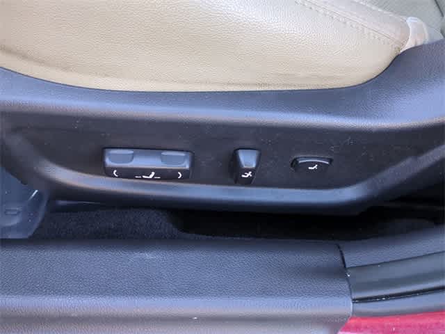 Thumbnail: 2013 Kia Optima - 18