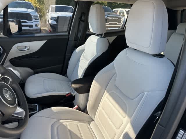 Thumbnail: 2021 Jeep Renegade - 3
