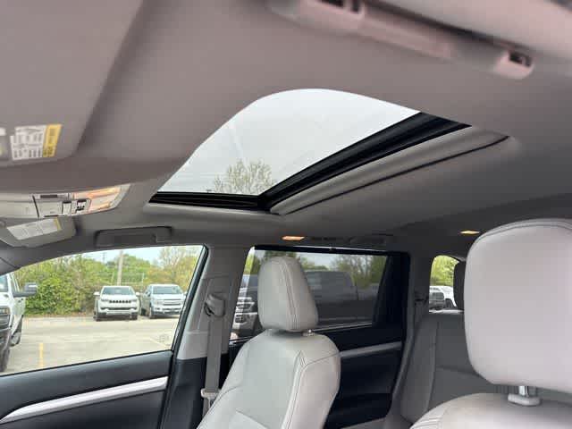 Thumbnail: 2018 Toyota Highlander - 5