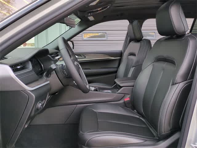 Thumbnail: 2025 Jeep Grand Cherokee L - 17