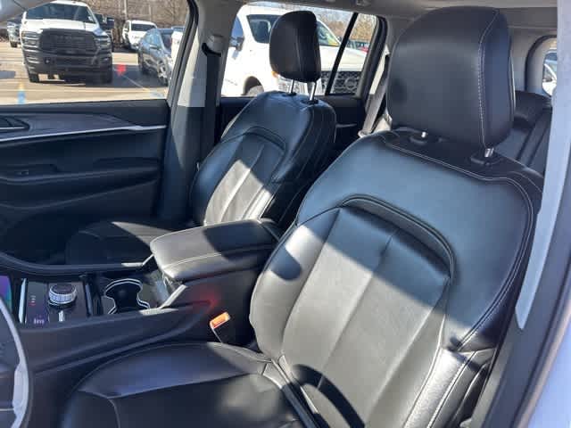 Thumbnail: 2023 Jeep Grand Cherokee - 4