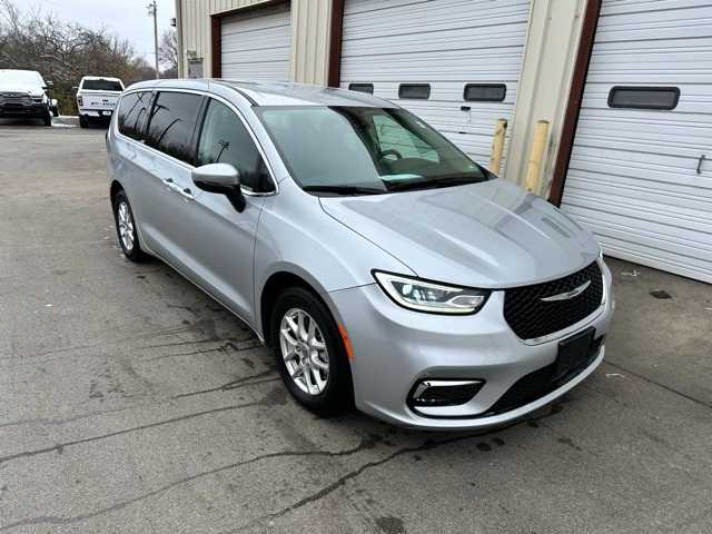 Thumbnail: 2023 Chrysler Pacifica - 23