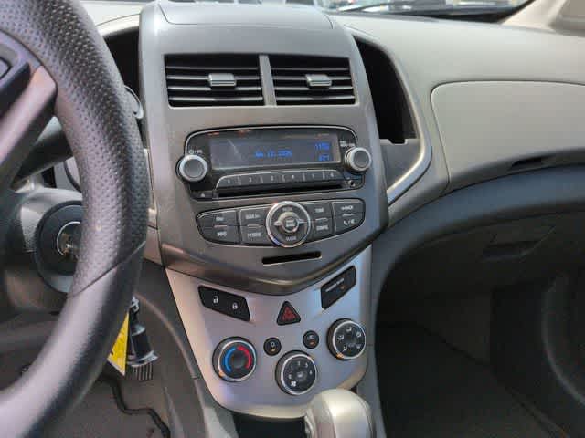 Thumbnail: 2014 Chevrolet Sonic - 27