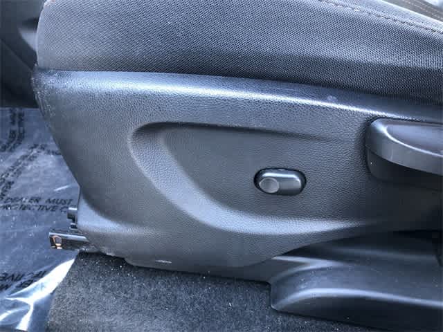 Thumbnail: 2020 Chevrolet Trax - 21