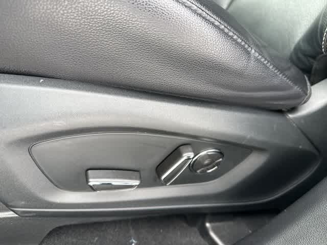 Thumbnail: 2020 Ford Explorer - 15