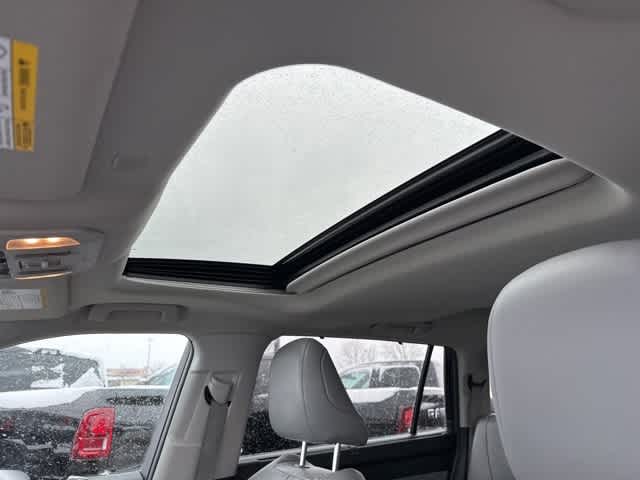 Thumbnail: 2022 Toyota Highlander - 5