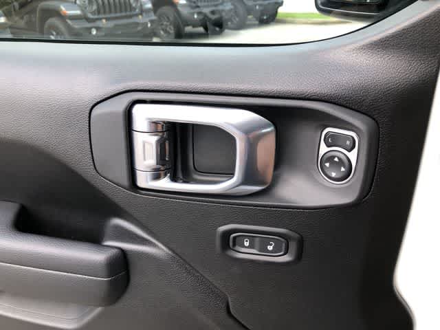 Thumbnail: 2026 Jeep Wrangler - 33