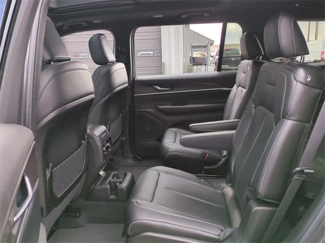 Thumbnail: 2025 Jeep Grand Cherokee L - 21