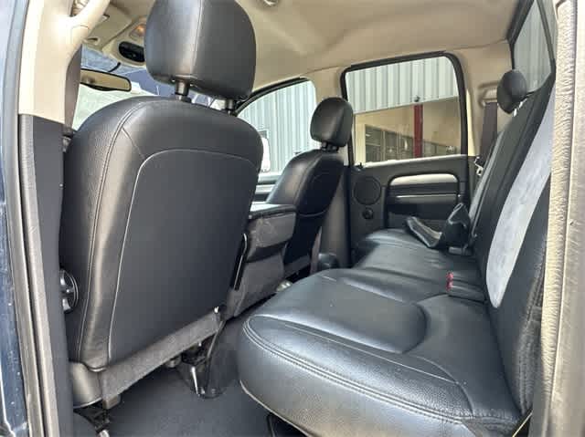 2004 Dodge Ram 3500 SLT 31