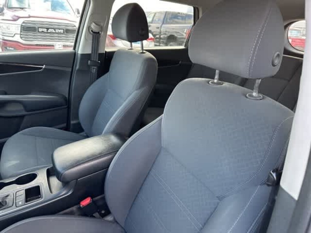 Used 2018 Kia Sorento LX SUV