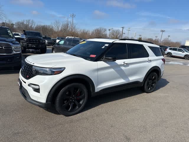 Thumbnail: 2020 Ford Explorer - 16