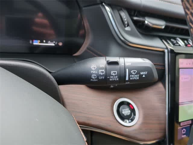 Thumbnail: 2025 Jeep Grand Cherokee - 27