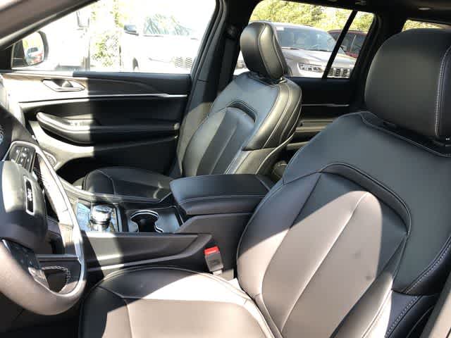 Thumbnail: 2026 Jeep Grand Cherokee - 10