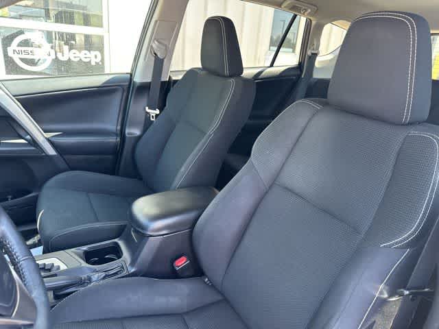 Thumbnail: 2017 Toyota RAV4 - 3