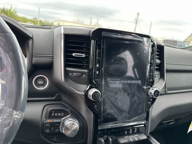 Thumbnail: 2026 RAM 1500 - 4