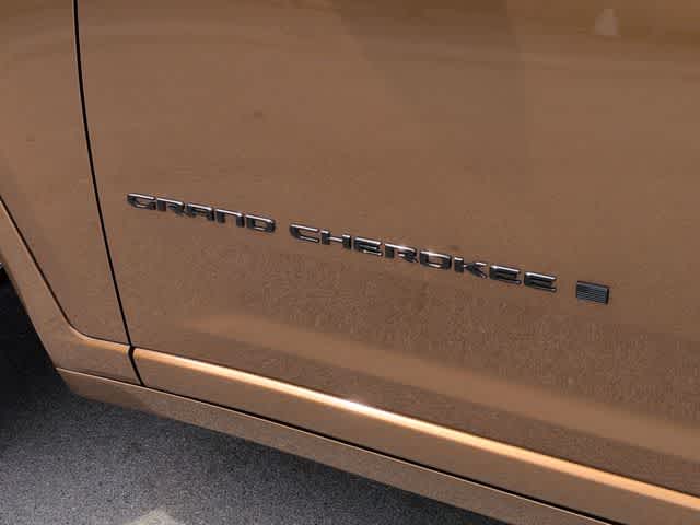 Thumbnail: 2026 Jeep Grand Cherokee - 13