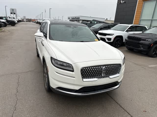 Thumbnail: 2022 Lincoln Nautilus - 29