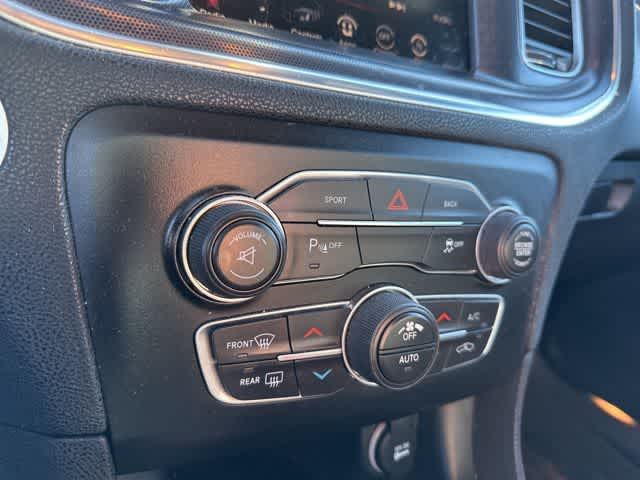 Thumbnail: 2016 Dodge Charger - 10