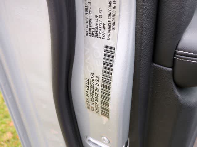 Thumbnail: 2025 Jeep Grand Cherokee L - 37