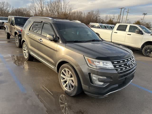Thumbnail: 2016 Ford Explorer - 15