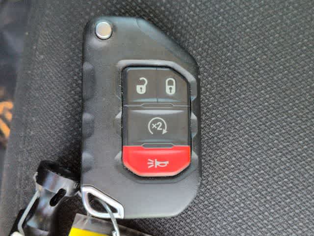 Thumbnail: 2021 Jeep Gladiator - 36