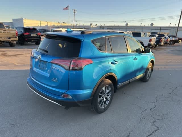 Thumbnail: 2016 Toyota RAV4 - 17