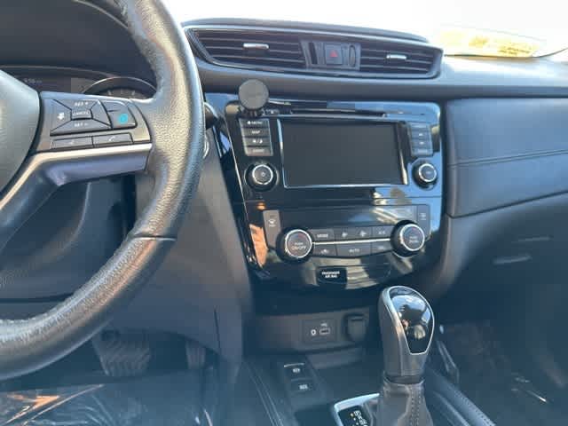 Thumbnail: 2019 Nissan Rogue - 9