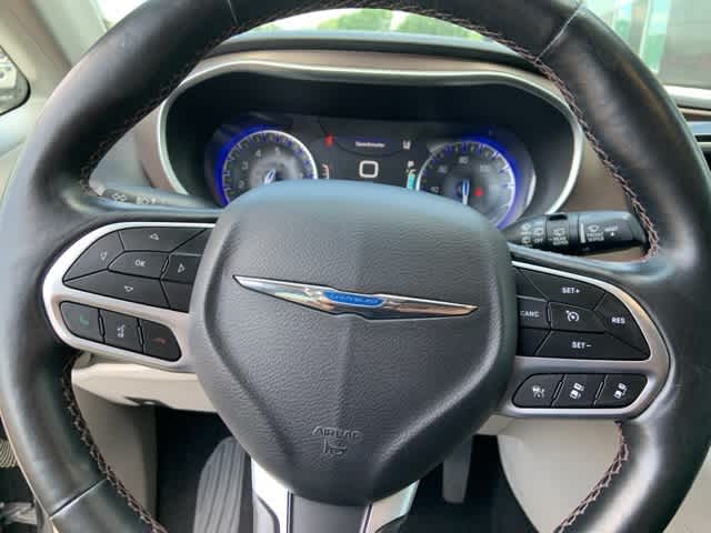 Thumbnail: 2019 Chrysler Pacifica - 11