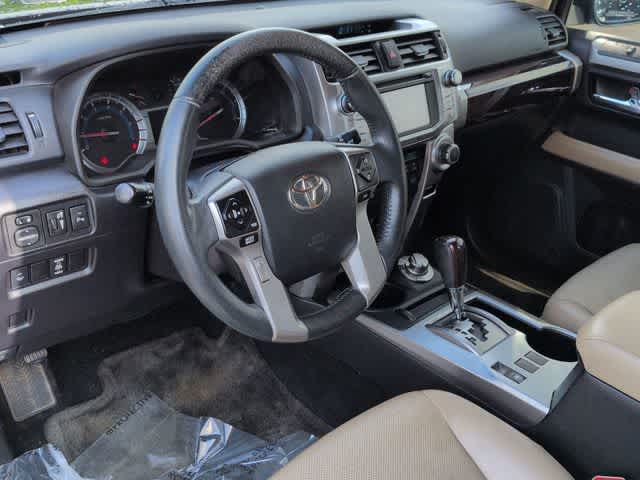 Thumbnail: 2015 Toyota 4Runner - 10