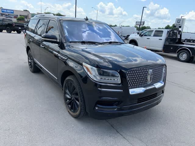 Thumbnail: 2020 Lincoln Navigator - 30