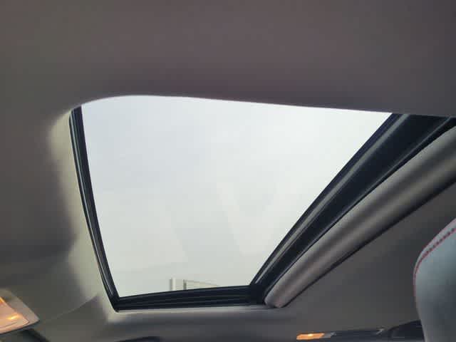 Thumbnail: 2019 Toyota Highlander - 19