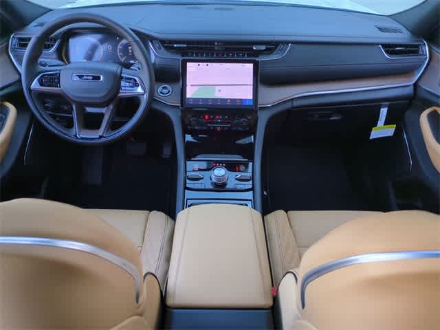 Thumbnail: 2025 Jeep Grand Cherokee - 16