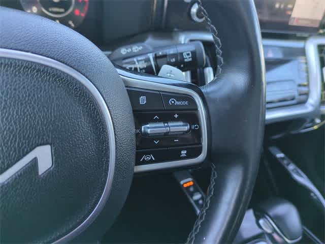 Thumbnail: 2022 Kia Sorento - 26